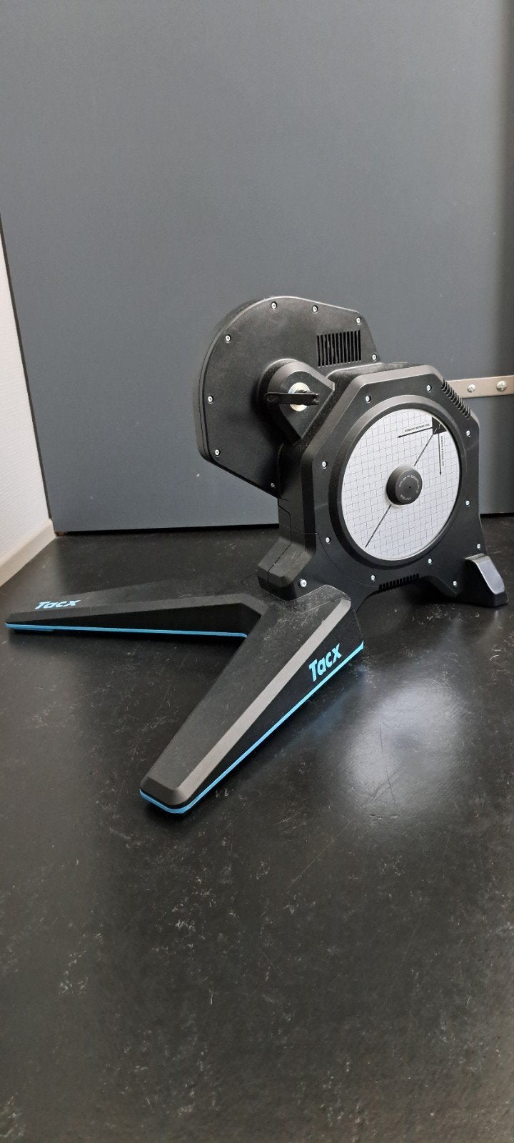 Tacx Flux 2 Smart T2980 Fietstrainer, Sport en Fitness, Wielrennen, Zo goed als nieuw, Overige typen, Ophalen
