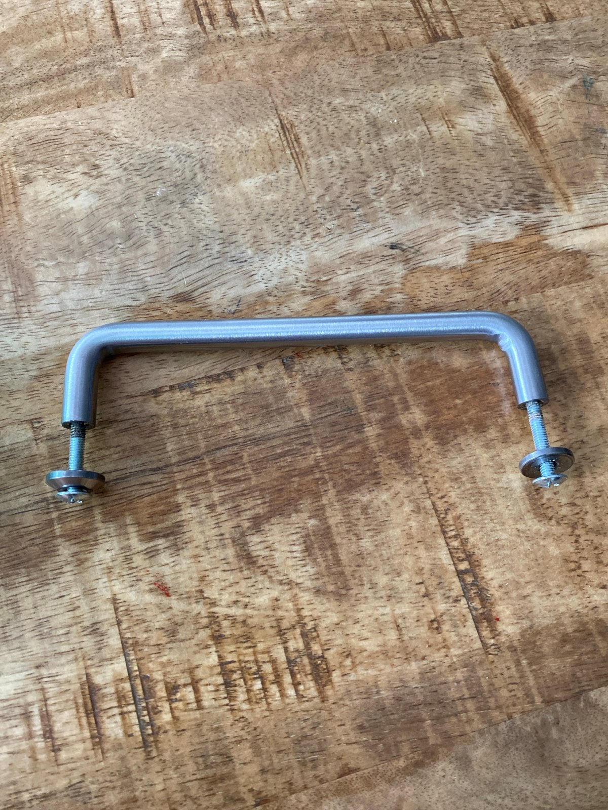 Ikea Bagganas Metalen handgreep met schroeven, Ophalen of Verzenden, Gebruikt