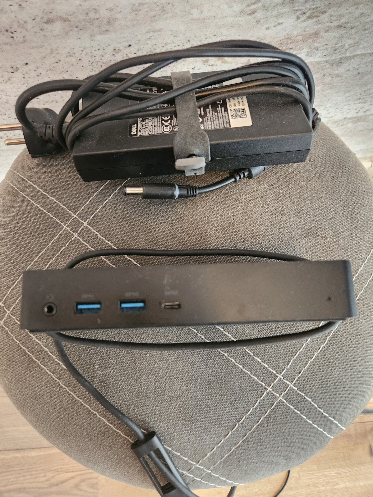 Dell D6000 Docking Station met adapter, Computers en Software, Dockingstations, Ophalen of Verzenden, Dell, Docking station, Gebruikt