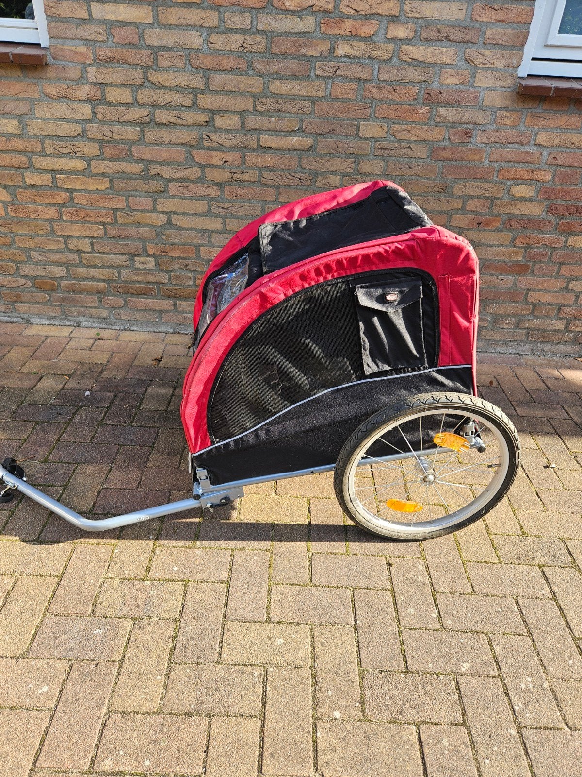 Hondenfietskar maat L - Rood en Zwart, Ophalen, Opvouwbaar, 20 tot 40 kg, Zo goed als nieuw