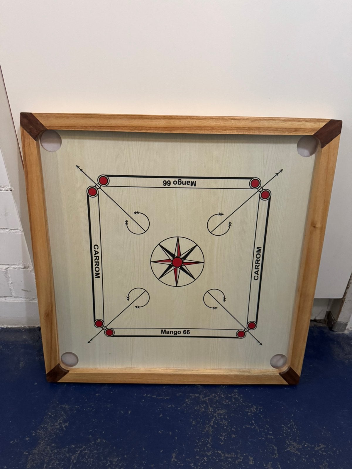 Carrom Board (66 x 66 cm), Hobby en Vrije tijd, Gezelschapsspellen | Bordspellen, Drie of vier spelers, Ophalen, Zo goed als nieuw