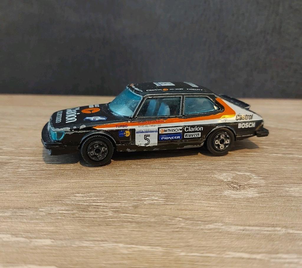 Oud Bburago rally schaalmodel Saab, Hobby en Vrije tijd, Modelauto's | Overige schalen, Ophalen of Verzenden, Zo goed als nieuw