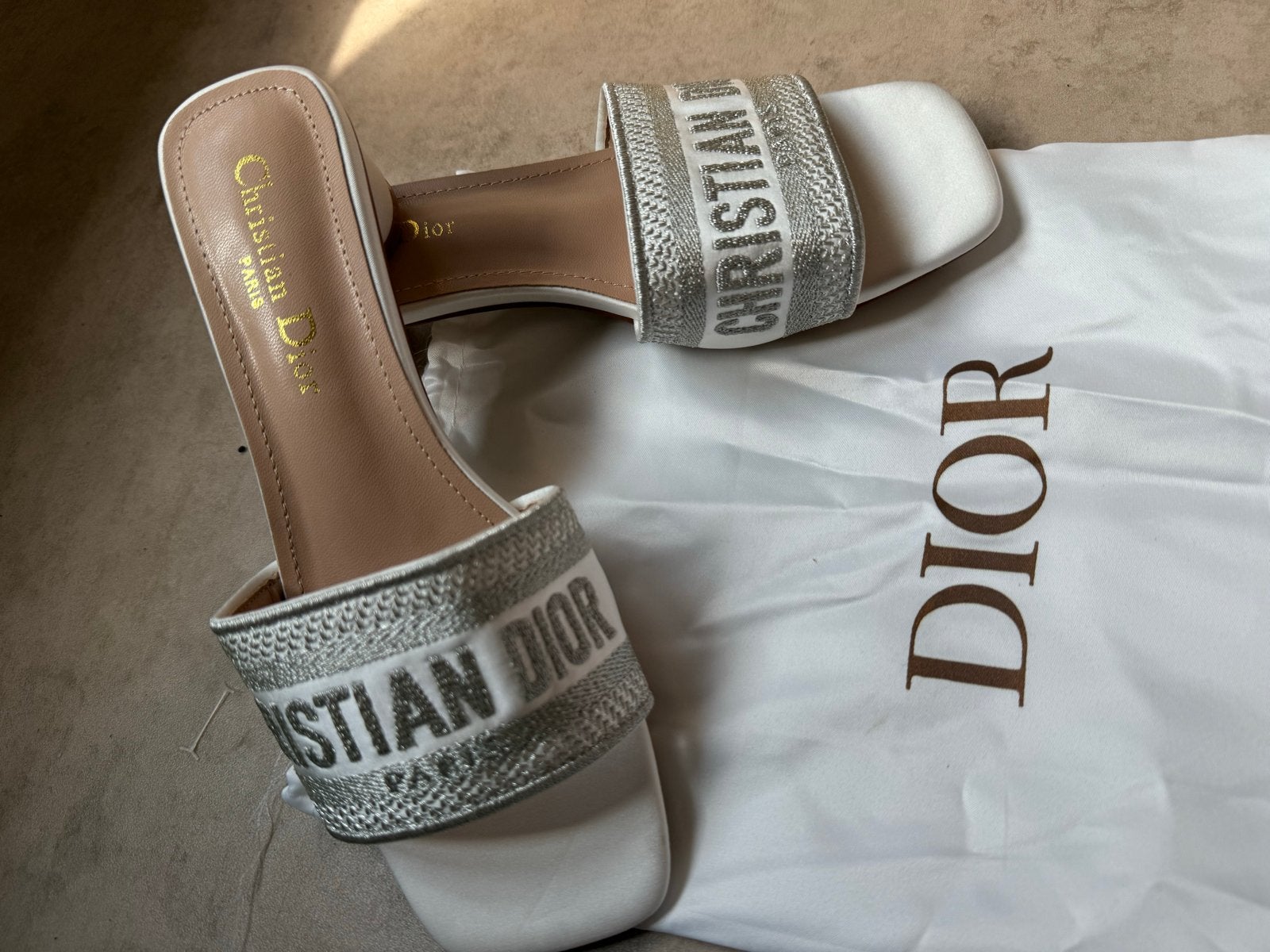 Christian Dior Sandal kitten heels 37 38, Ophalen of Verzenden, Nieuw, Wit, Sandalen of Muiltjes