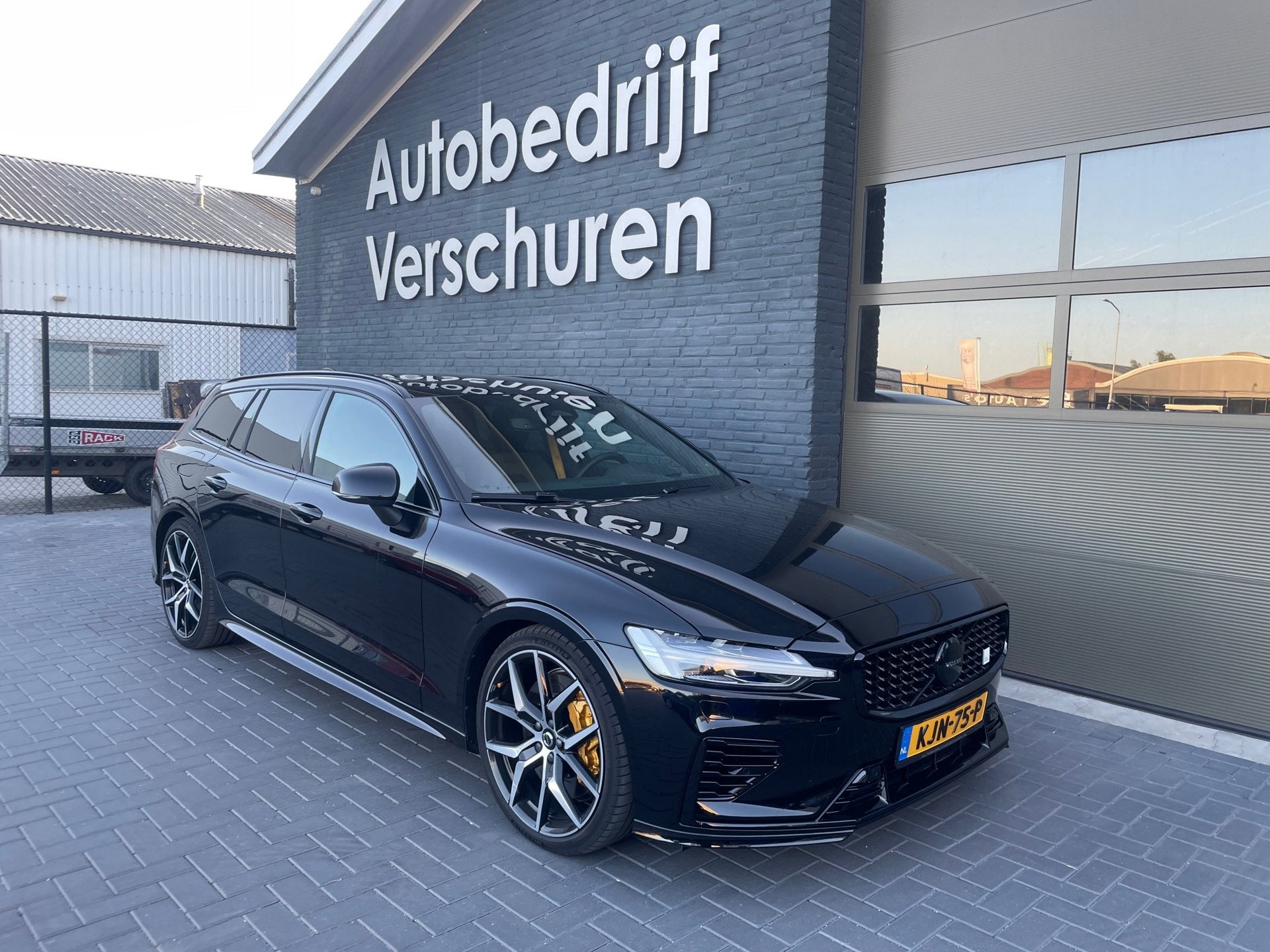 Volvo V60 2.0 T8 Plug-in hybrid AWD Polestar Engineered heic, Auto's, Volvo, Automaat, Gebruikt, 4 cilinders, Zwart