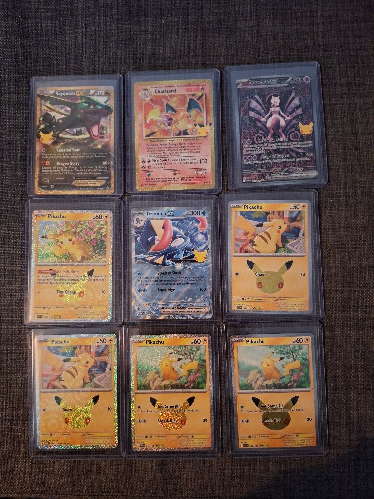 Pokemon 30th Anniversary Mewtwo SIR + Charizard Base Set, Ophalen of Verzenden, Zo goed als nieuw, Meerdere kaarten, Foil