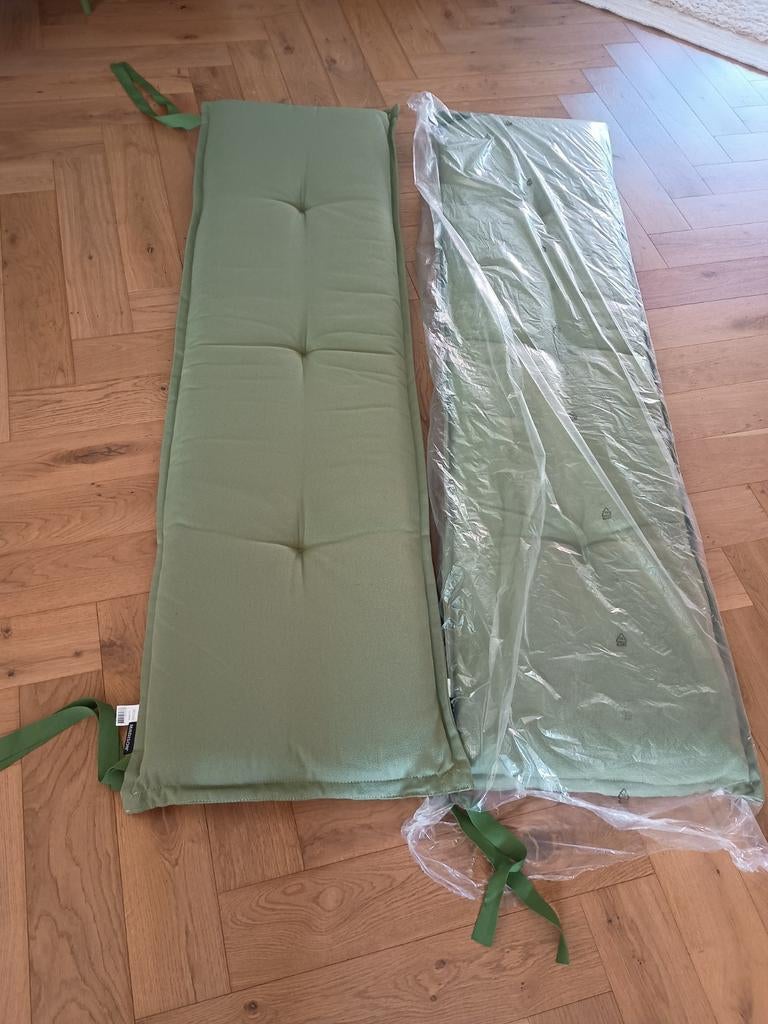 2 x Madison tuinkussens voor tuinbank 180x48cm - groen, Tuin en Terras, Tuinmeubel-accessoires, Ophalen, Zo goed als nieuw
