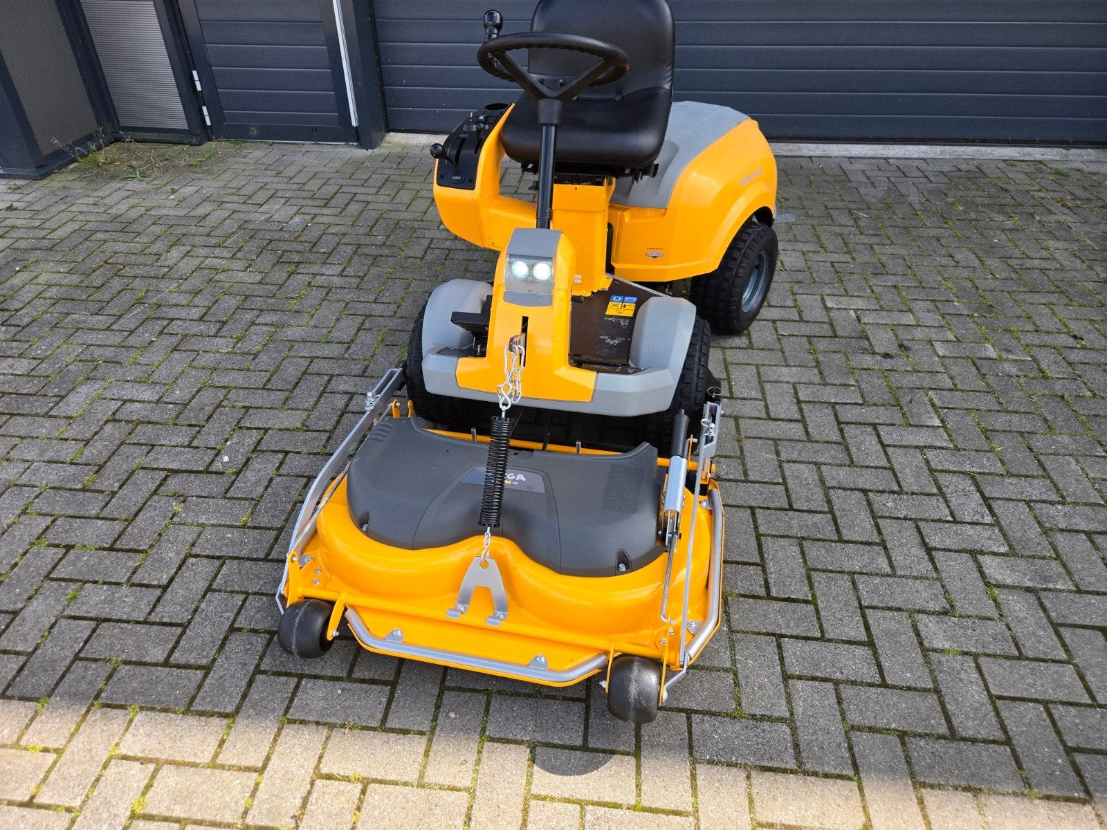 zitmaaier  frontmaaier  mulch stiga, Tuin en Terras, Grasmaaiers, Kooimesmaaier, Ophalen, Zo goed als nieuw, 50 cm of meer
