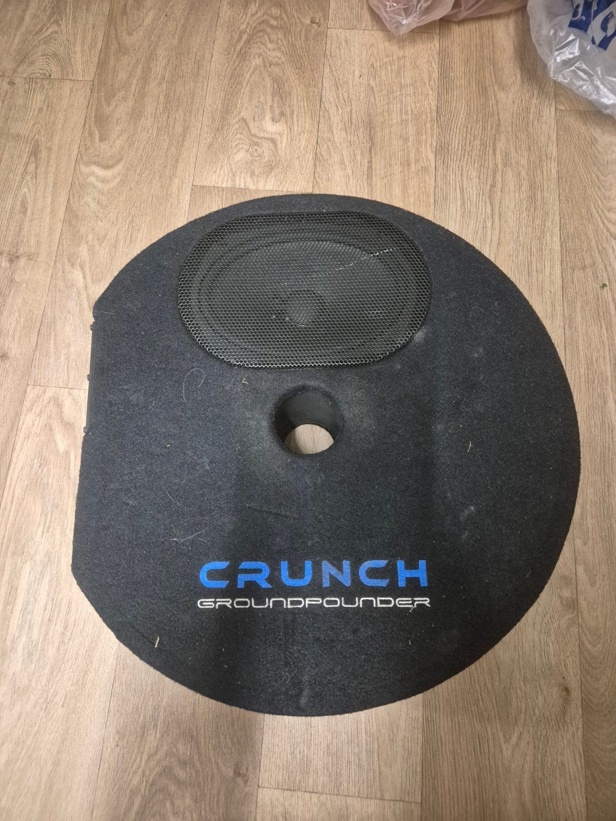 Crunch Groundpounder Subwoofer 300watt - Krachtige Bass, Auto diversen, Ophalen, Gebruikt