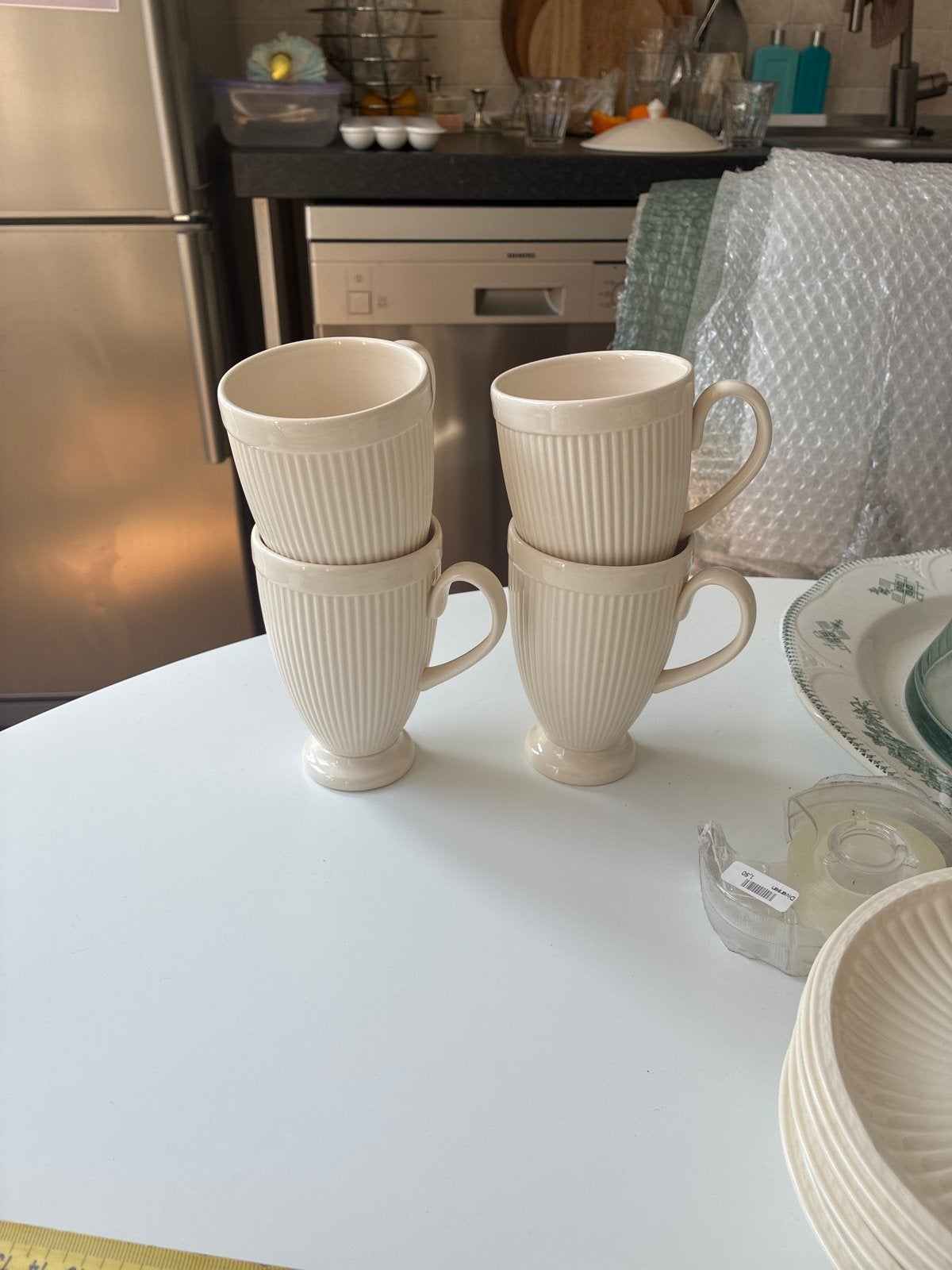 Wedgwood Windsor mokken op hoge voet (4x) - Zgan, Huis en Inrichting, Keuken | Servies, Zo goed als nieuw, Wedgwood, Klassiek