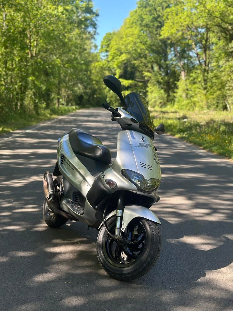 Goudenring voorvork runner gezocht!, Fietsen en Brommers, Brommeronderdelen | Scooters, Ophalen