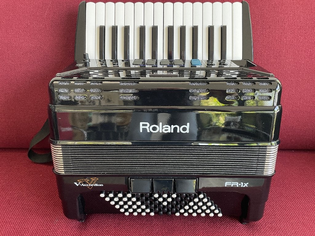 Z.g.a.n. Roland FR-1X accordeon . 72 bas ., Overige merken, 72-bas, Met koffer, Zo goed als nieuw