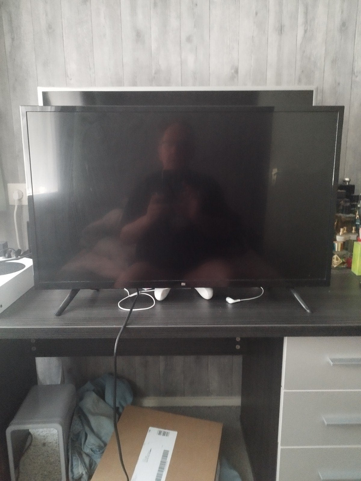 Zo goed als nieuwe Xiaomi TV (LED, Full HD), LED, Zo goed als nieuw, Ophalen, Overige merken