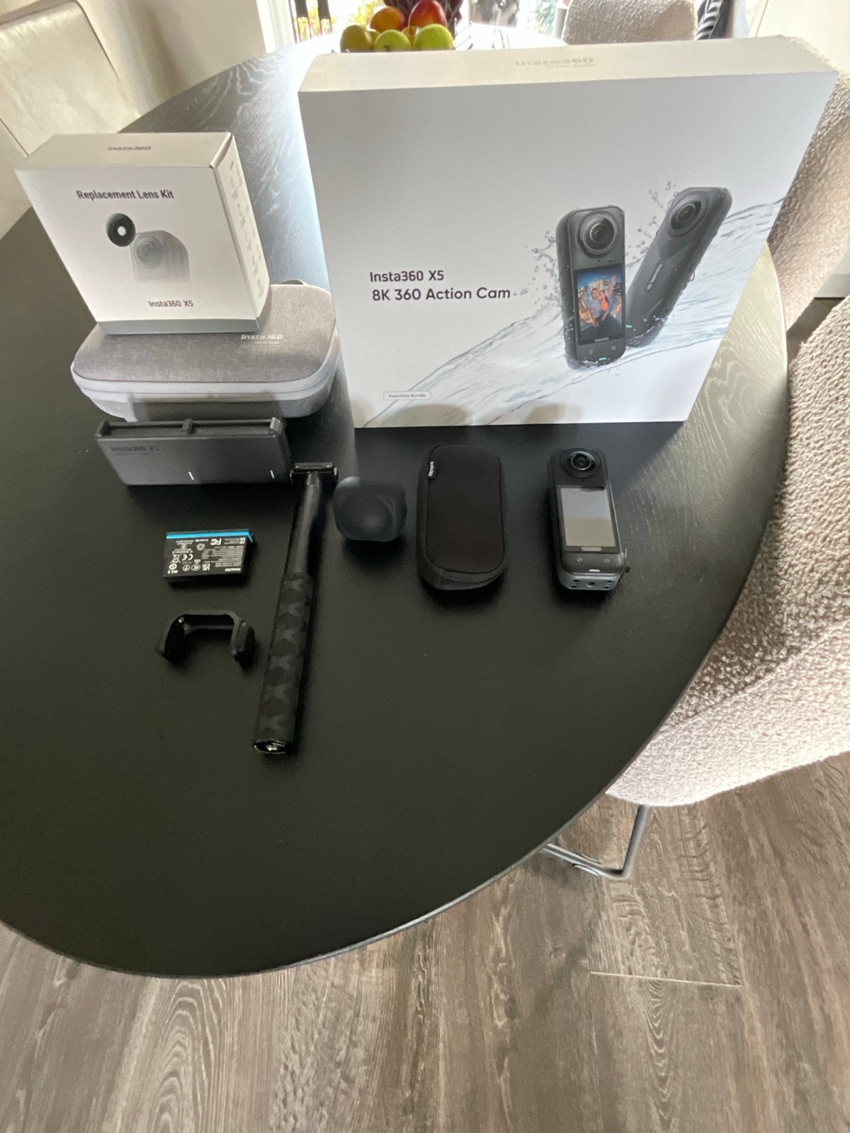 Insta360 X5 Essentials 8K 360 Action Cam met accessoires, Ophalen of Verzenden, Nieuw, Overige merken