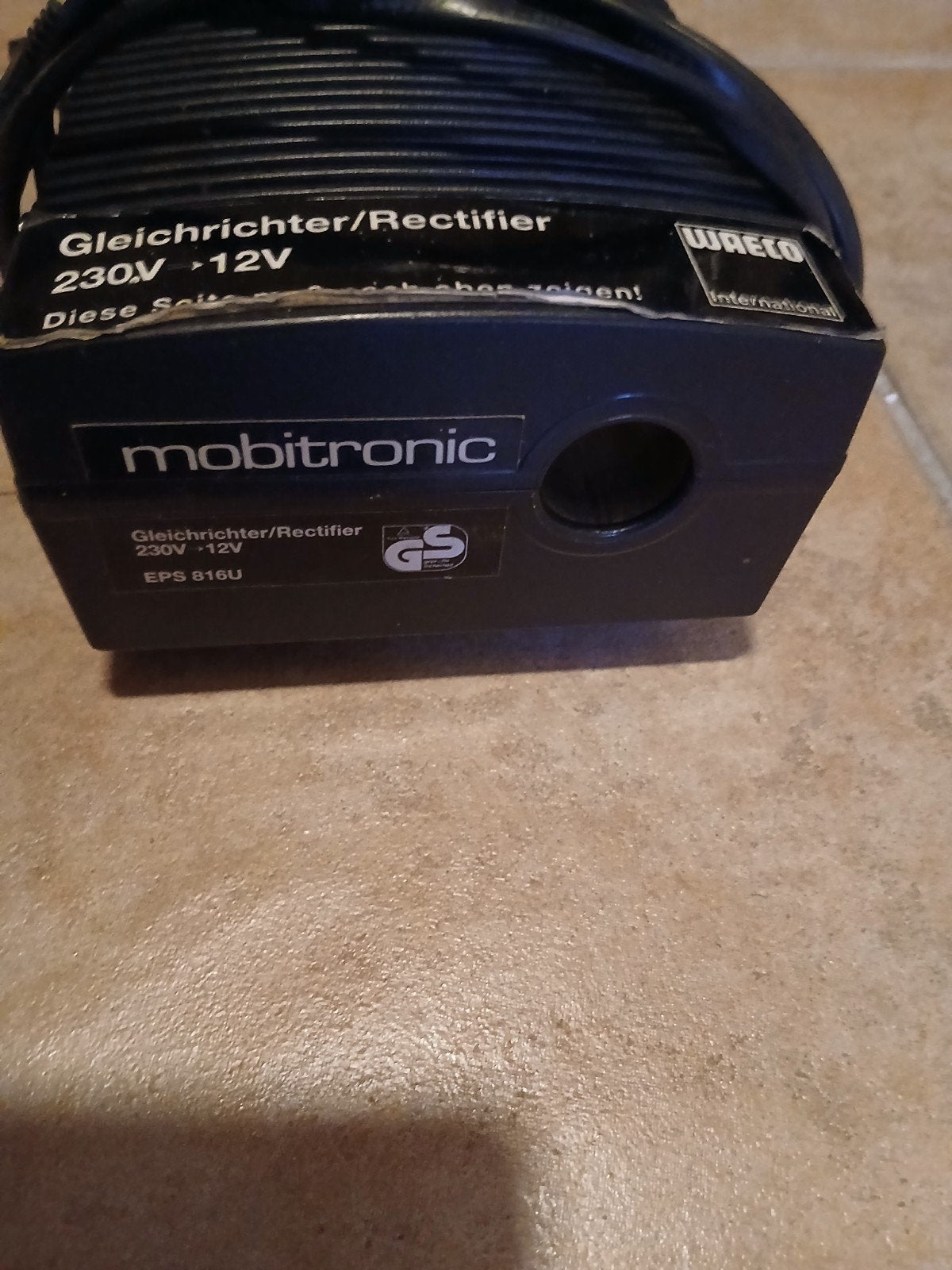 Mobitronic omvormer 230 naar 12volt, Ophalen of Verzenden