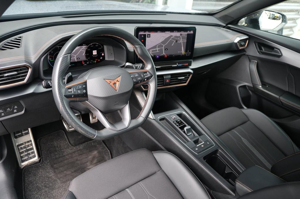 CUPRA Formentor 1.4 e-Hybrid VZ Copper 245PK Acc Cam Navi Le, Gebruikt, Zwart, 4 cilinders, Formentor