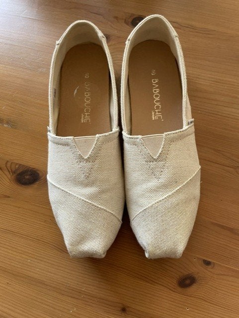 Beige damesschoenen van textiel., Kleding | Dames, Schoenen, Ophalen of Verzenden, Zo goed als nieuw, BABOUCHE, Instappers