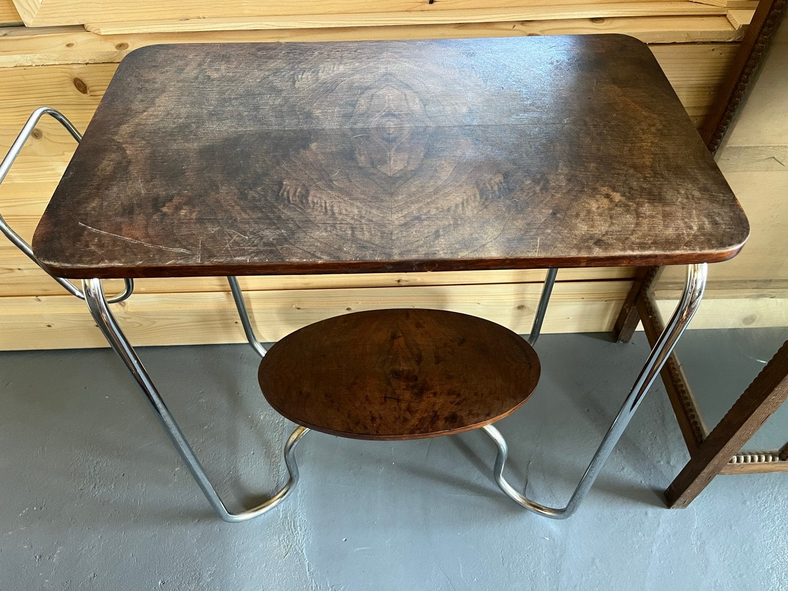 Vintage bijzet tafeltje met lektuurbak, Antiek en Kunst, Ophalen of Verzenden