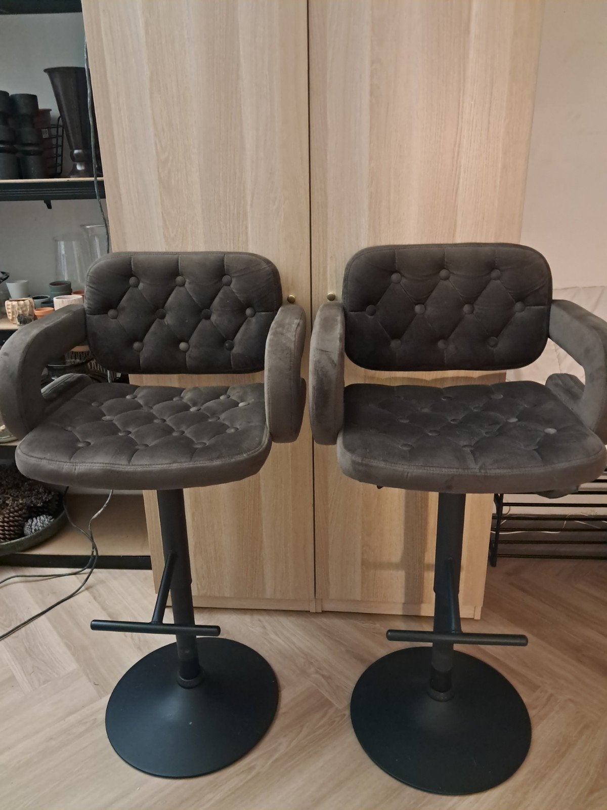 Set verstelbare barkruk/stoel, 2 jaar oud, Ophalen, Gebruikt, In hoogte verstelbaar, 60 tot 90 cm