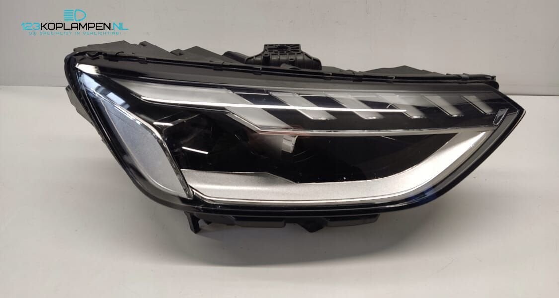Audi A4 B9 8W Facelift Full Led koplamp rechts, Gebruikt, -, -, -