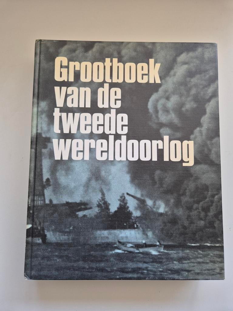 Diverse militaire ww2 boeken en tijdschriften, Boeken, Ophalen of Verzenden, Tweede Wereldoorlog, Gelezen, Algemeen