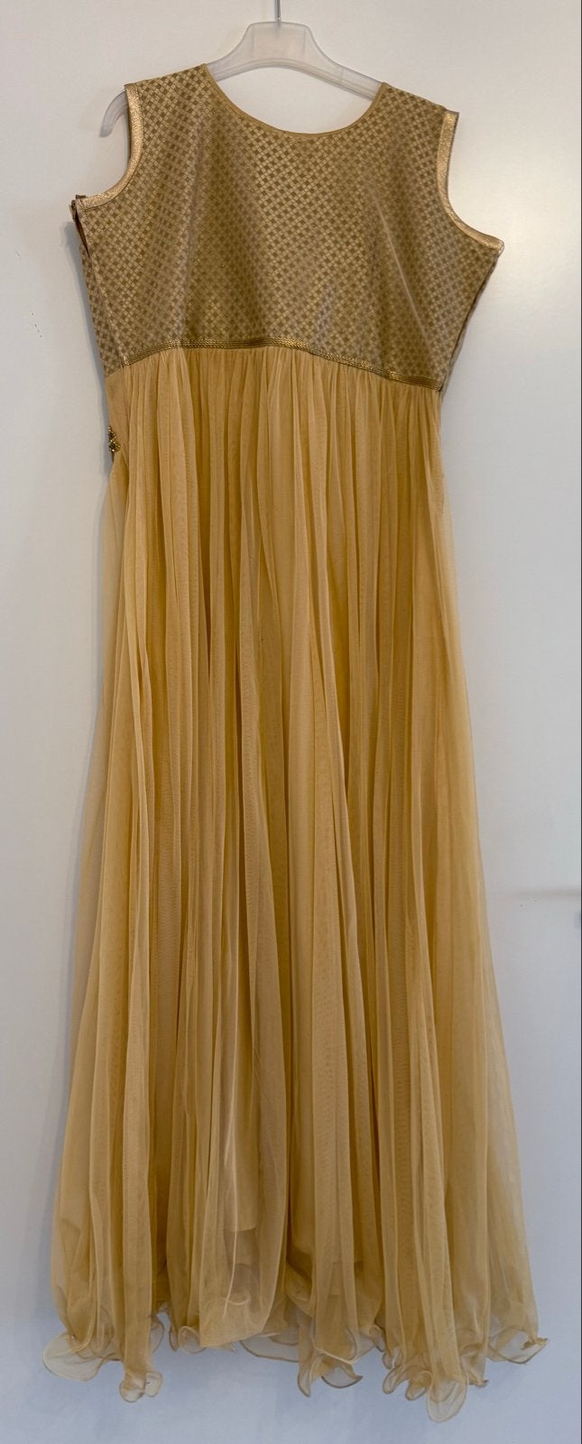 Elegante Indiase Avondjurk - Maat M👗, Kleding | Dames, Jurken, Zo goed als nieuw, Goud, Onder de knie, Ophalen