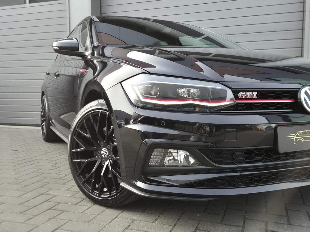 Volkswagen Polo 2.0 TSI GTI 200PK/ACC/Virtual/Led/Sport/Carp, Gebruikt, 4 cilinders, Zwart, Leder