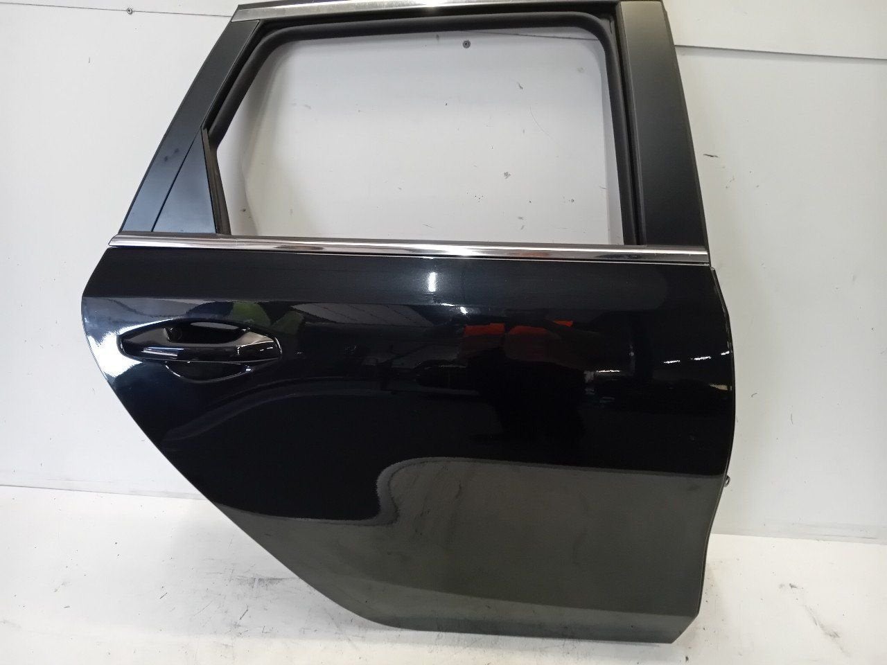 Portier rechts achter Kia Cee'd, Onderdelen@venauto.nl, Van der Ven Autorecycling B.V., Ettenseweg 76, 4706 PB Roosendaal, The Netherlands