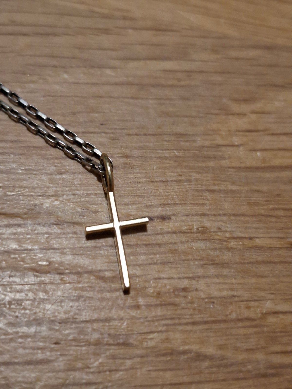 18 Karaat Gouden Kruis Hanger - 1,5cm x 1cm, Ophalen of Verzenden, Zo goed als nieuw, Kruis of Symbool, Goud