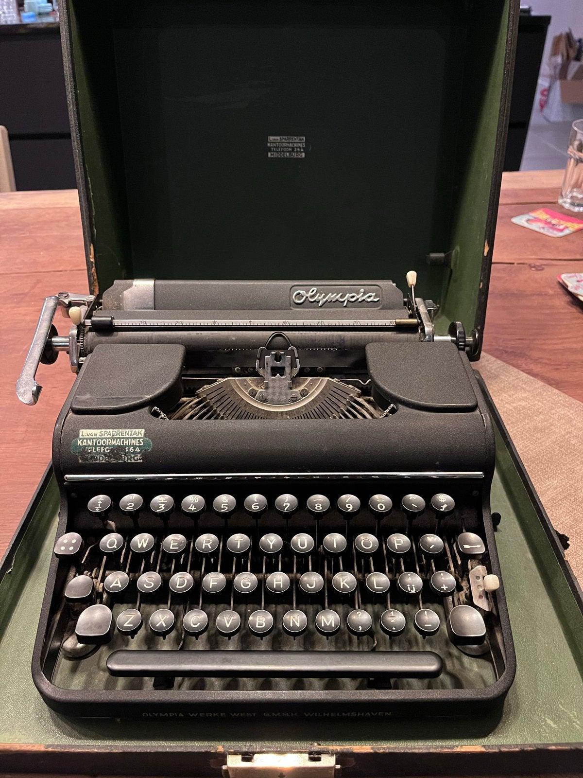 Olympia typemachine, Ophalen of Verzenden
