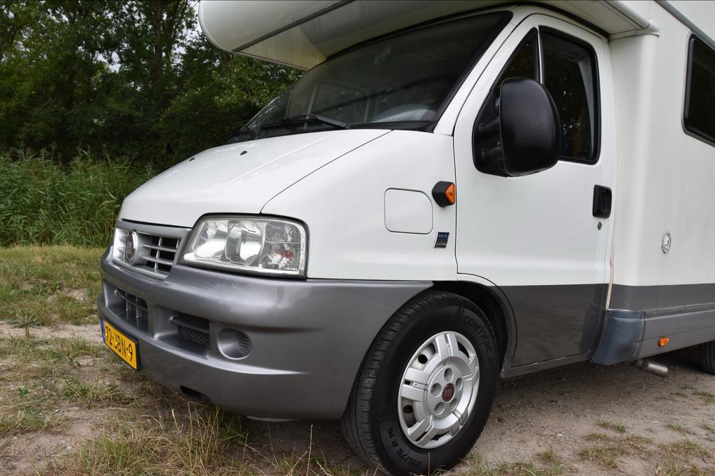 Fiat Ducato 2.8 T. Alkoof camper. 2x 2 pers. bed. 125.000 km, Alkoof, Ringverwarming, Fiat, Dakluik