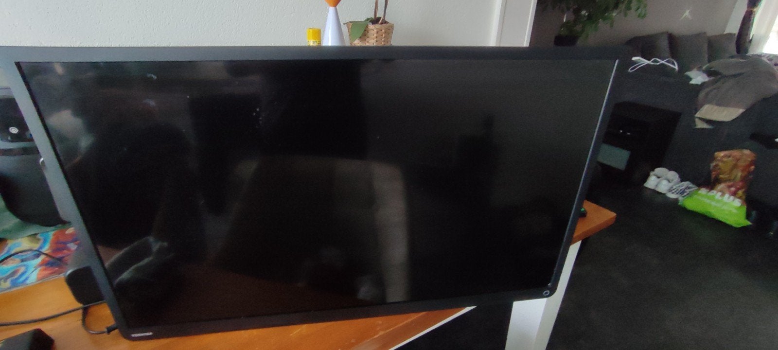 Toshiba 32W2433D LCD TV - 80 cm (32 inch), Ophalen, Toshiba, 80 tot 100 cm, Zo goed als nieuw