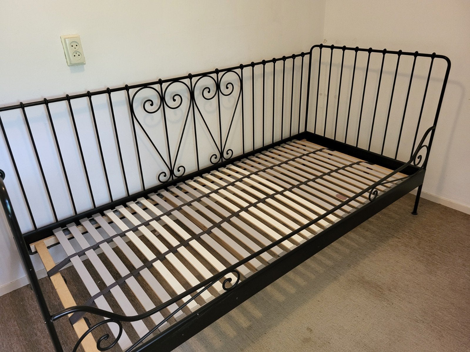 GRATIS! Superleuk bed inclusief matras en lattenbodem, Ophalen