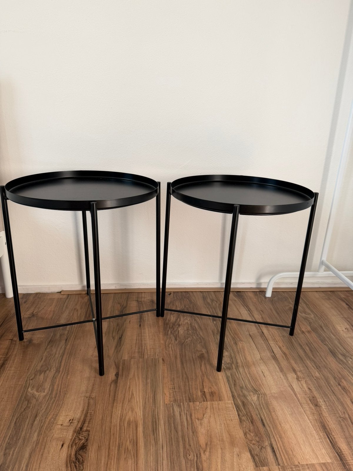 Set of 2 IKEA GLADOM Tray Tables – Black (45x53 cm), Minder dan 55 cm, Rond, Zo goed als nieuw, Ophalen