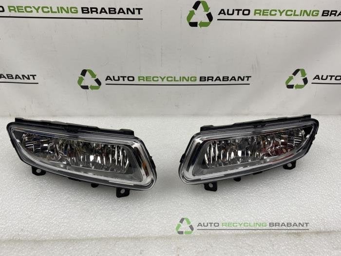 Mistlamp links-voor van een Volkswagen Polo, Gebruikt, -, -, Ophalen of Verzenden