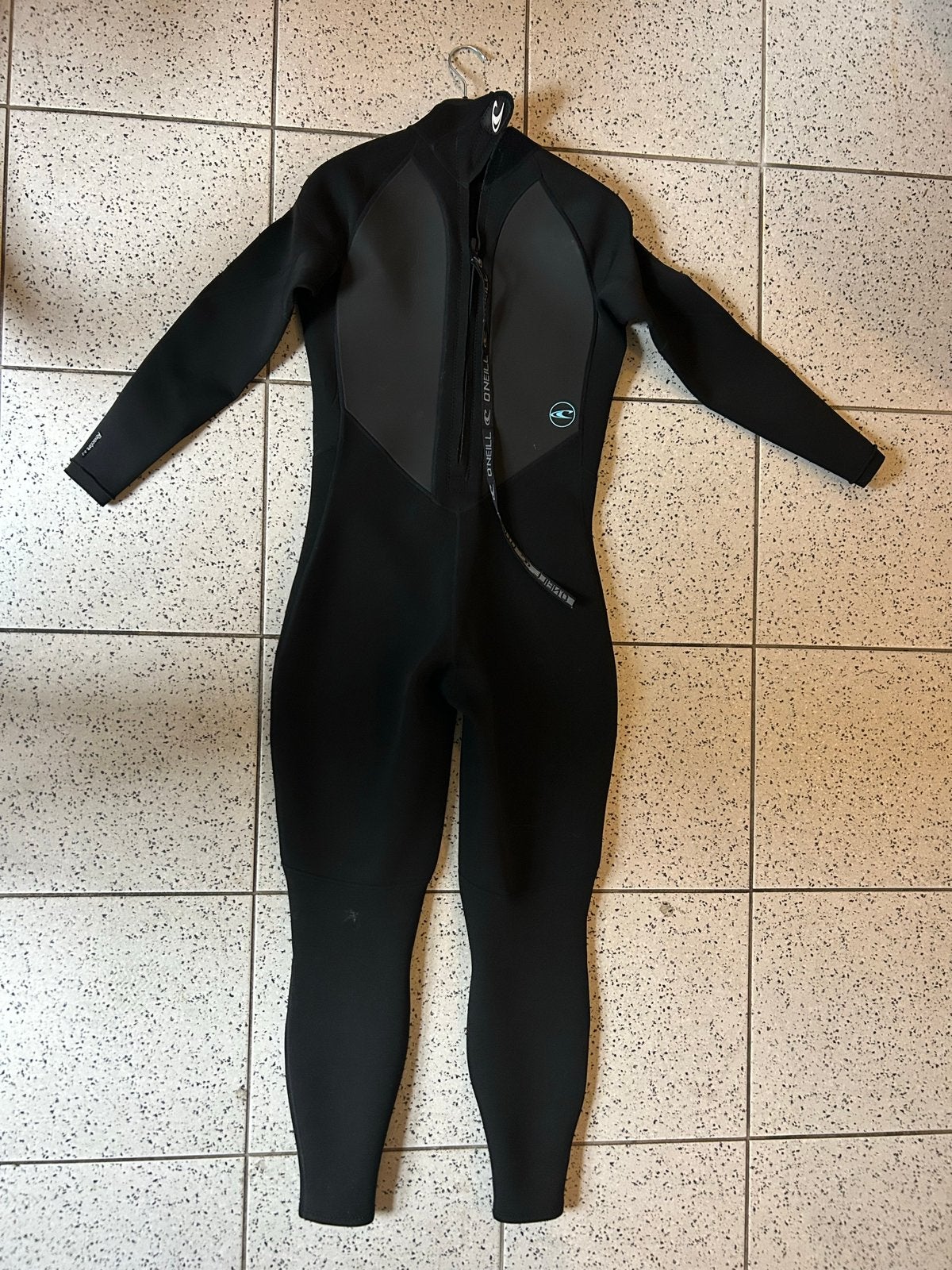 Wetsuit dames maat 44 Reactor 3-2 - zo goed als nieuw, Watersport en Boten, Watersportkleding, Ophalen of Verzenden, Zo goed als nieuw