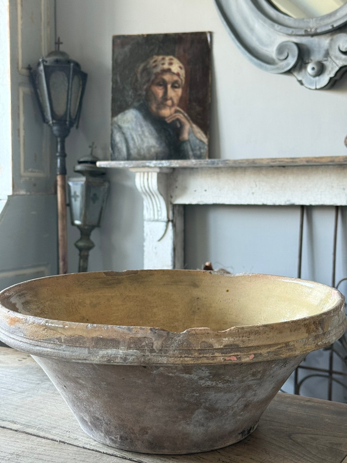 Antieke Provencaalse schaal, Ophalen