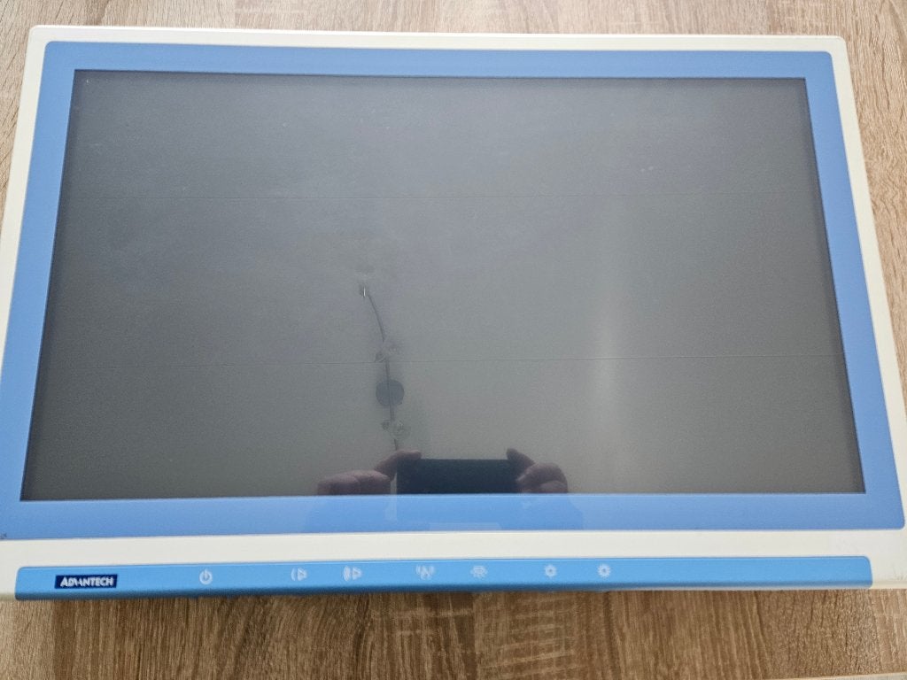 16x All in One 21.5" Touchscreen, Computers en Software, Ophalen, Gebruikt, HDD, 2 tot 3 Ghz