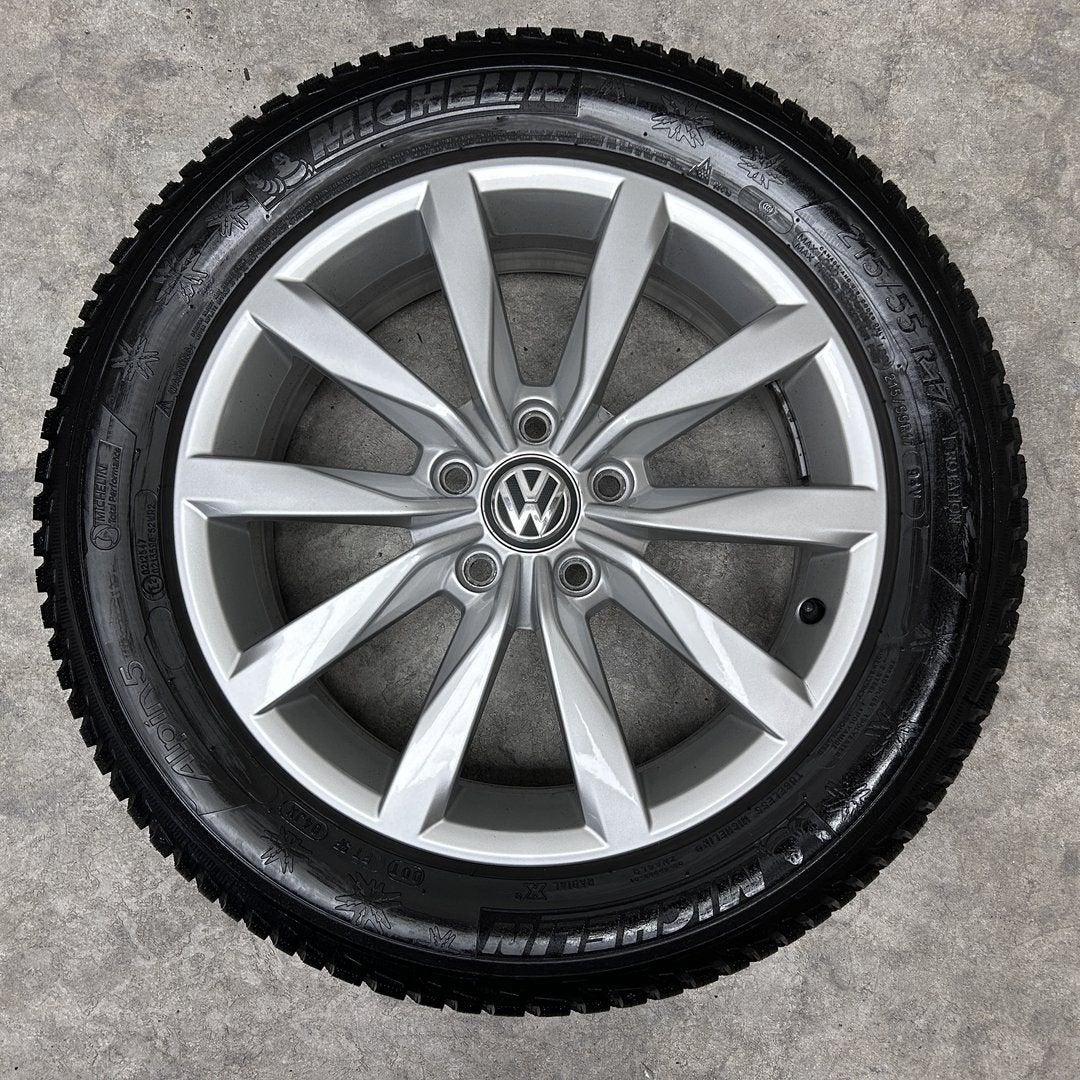 17 inch originele Dijon velgen + winterbanden VW Caddy Cargo, -, -, Banden en Velgen, 17 inch
