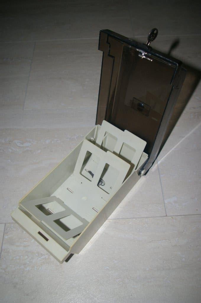 Diskette opbergbak.   VERKOCHT, Ophalen of Verzenden
