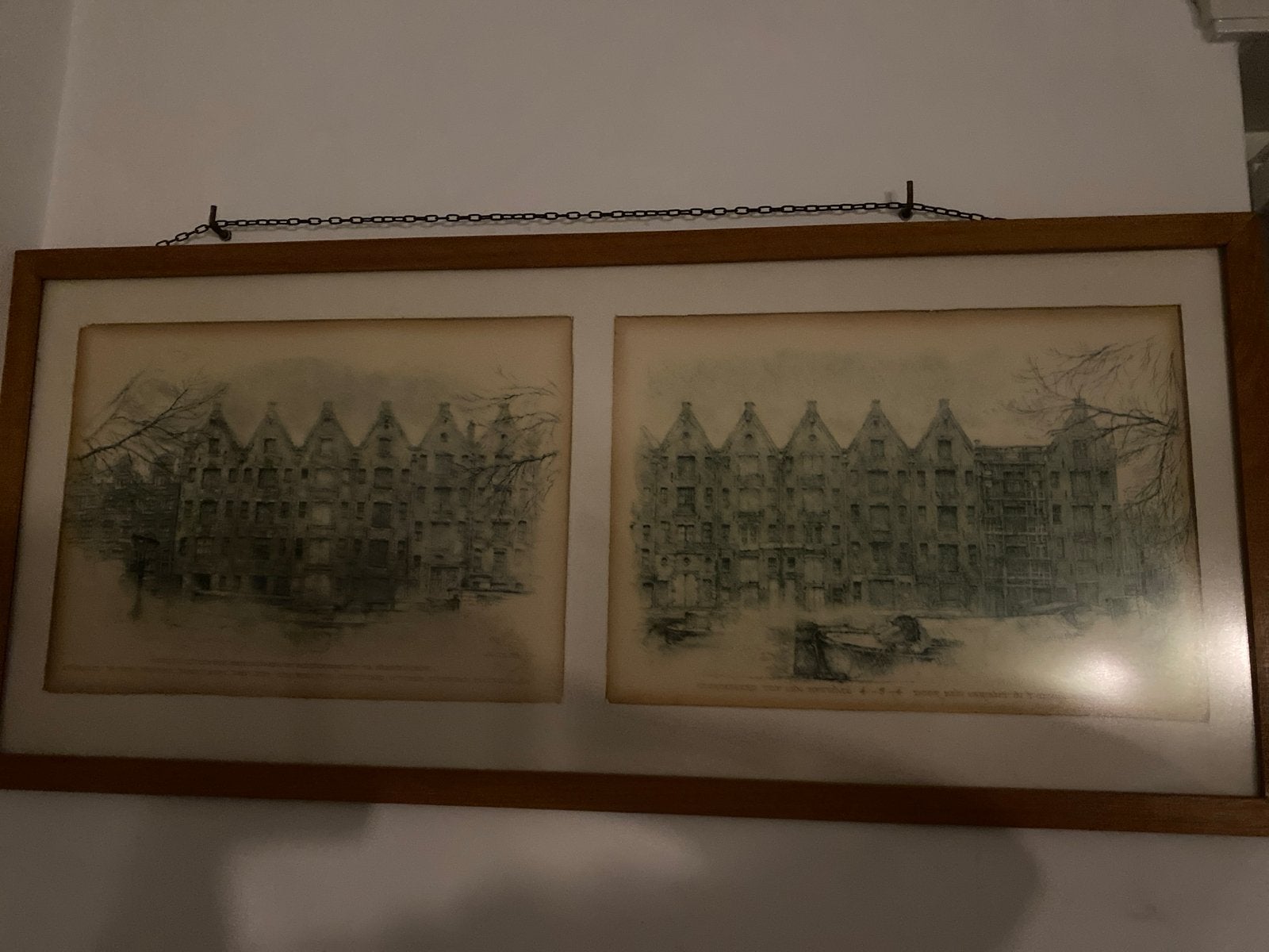 W.G. Hofker - Gezicht op pakhuizen aan de Achtergracht, Ophalen of Verzenden, Print, Prent, Gesigneerd
