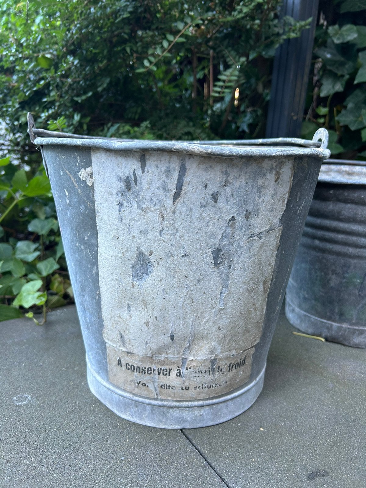 Oude zinken emmer met etiket, Ophalen of Verzenden