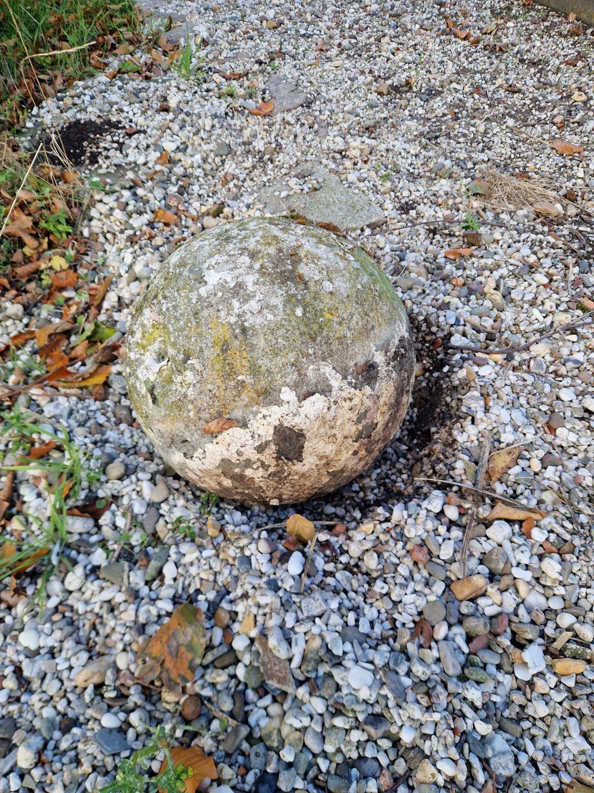 Decoratieve stenen bol voor tuin of erf, Ophalen, Gebruikt, Steen, Abstract beeld