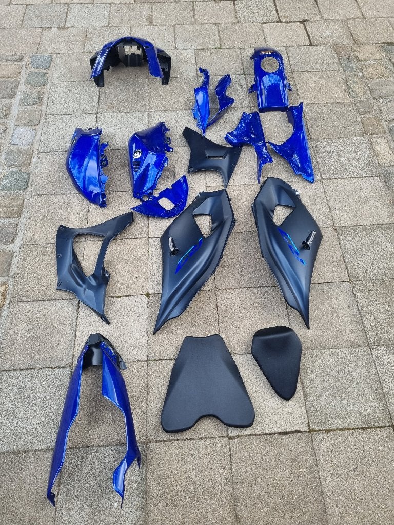 Yamaha r7 kuipen set, Ophalen
