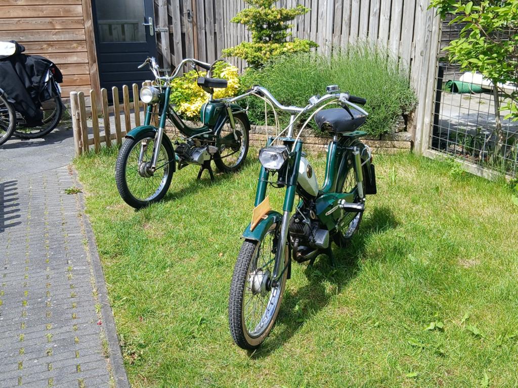 2x Spartamatic (AV & TVA), Fietsen en Brommers, Brommers | Oldtimers, Sparta, Maximaal 45 km/u, 1 versnellingen, Ophalen