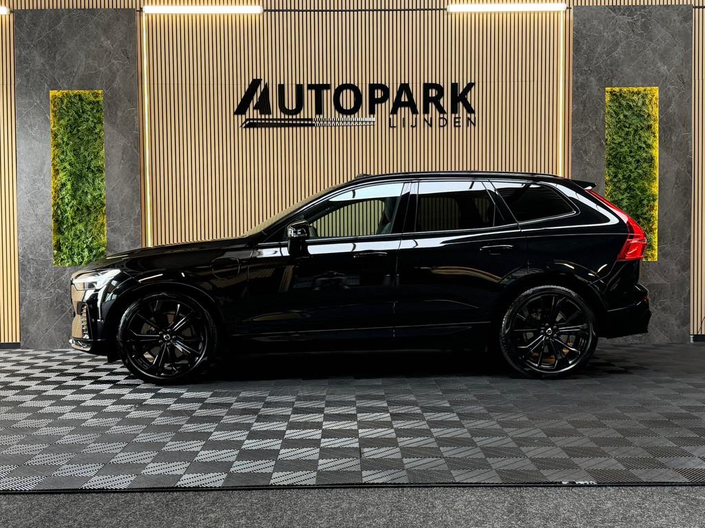 Volvo XC60 2.0 T8 Plug-in-hybrid AWD BLACK EDITION PANO|BOWE, Automaat, Gebruikt, 4 cilinders, 1969 cc