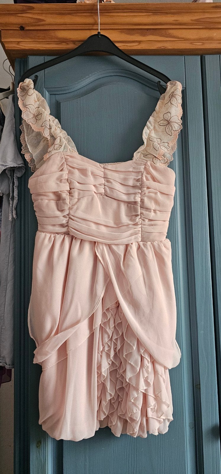 Eva & Lola roze jurk met ruches en bloemen, Maat 38/40 (M), Ophalen of Verzenden, Zo goed als nieuw, Roze