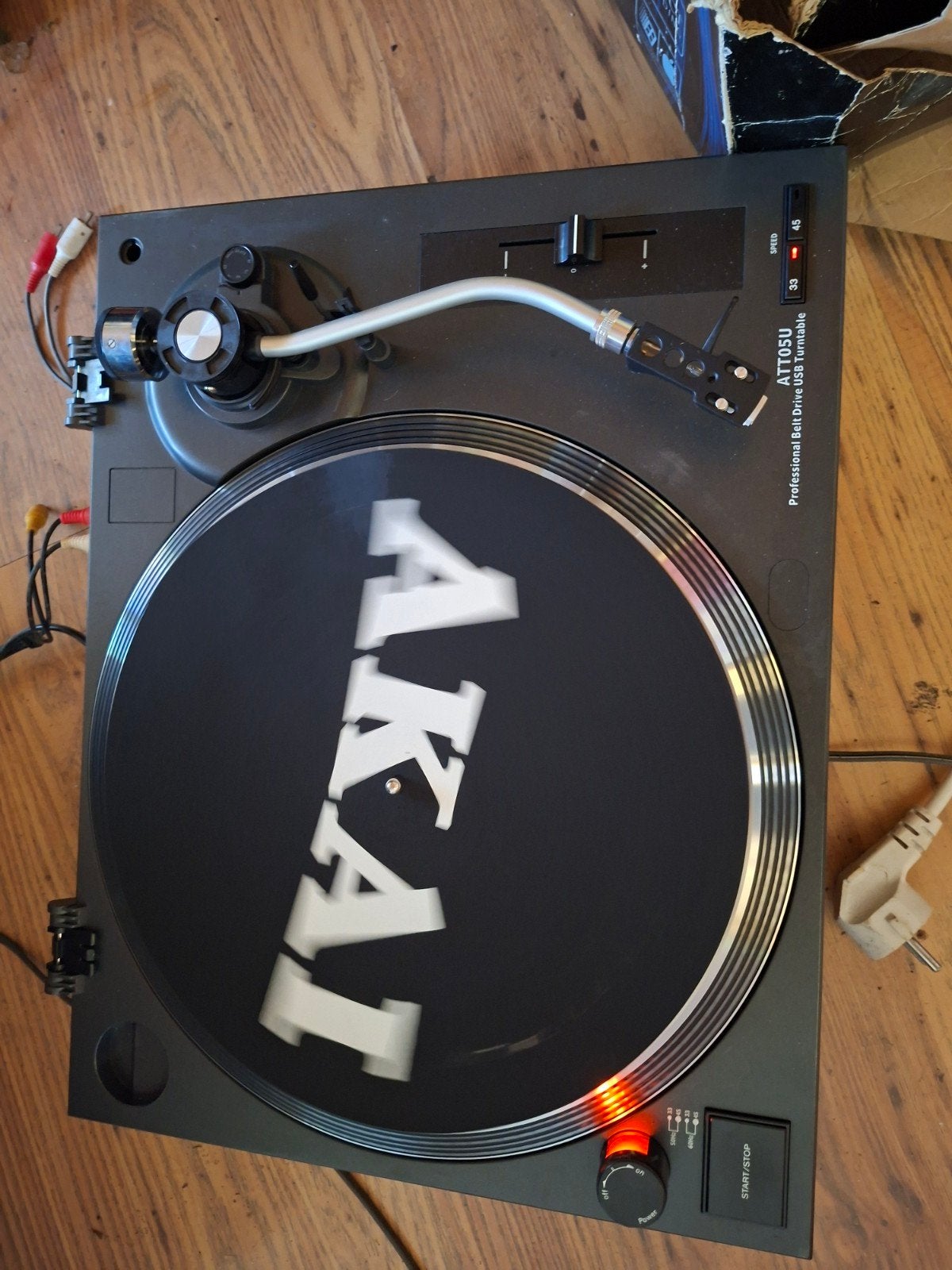 Akai ATT05U Platenspeler met USB-aansluiting, Audio, Tv en Foto, Platenspelers, Ophalen of Verzenden