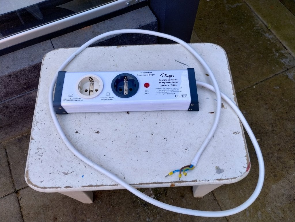 Plieger energieverdeler, Ophalen, Gebruikt