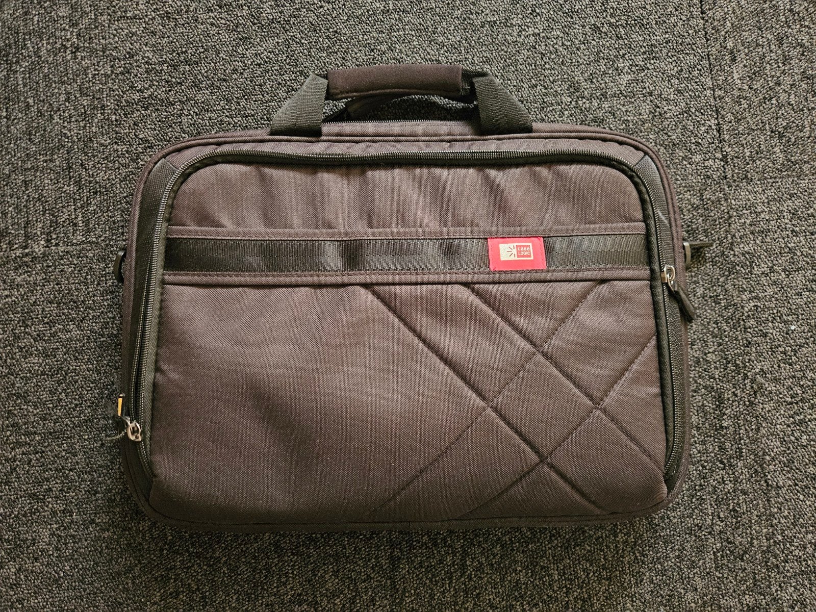 Case Logic laptoptas 15 inch - Zwart, Computers en Software, Aktetas, Ophalen of Verzenden, Zo goed als nieuw, Zwart