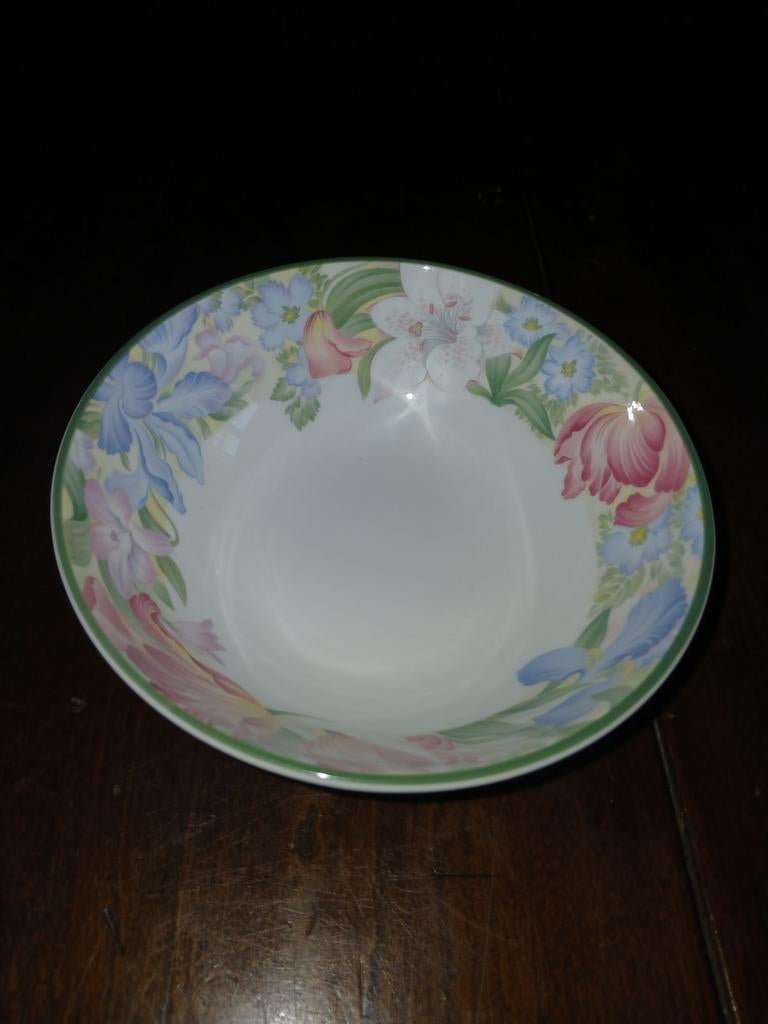 Royal Albert Fonteyn papschaaltje,13x4,5cm, Gebruikt, Keramiek, Ophalen of Verzenden, Kom(men)